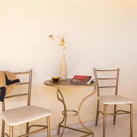 Διαμέρισμα Giardino Apt, Comfort With Views To Remember!
